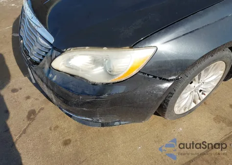 2011 Chrysler 200 Limited из США, поврежденный, VIN 1C3BC2FB8BN531168